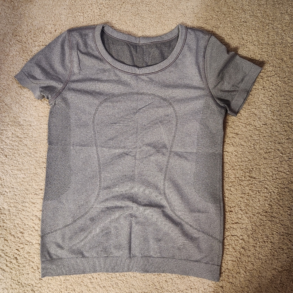 Lululemon Race Length Swiftly Top Size 8